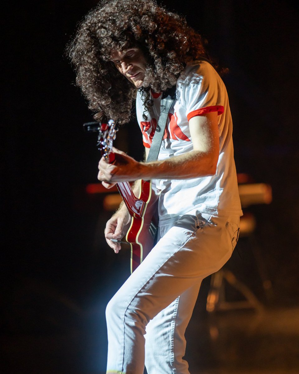 ukqueentribute's tweet photo. โ๐ค May's Mystery ๐คโ
This week in 1989, Queen released "Breakthru" - the 2nd single release from their album "The Miracle"
Can you remember its UK single chart position?
๐ท@DuncanJackphoto
@OIQFC #Breakthru #Queen #TheMiracle https://t.co/tBin3AJGb5