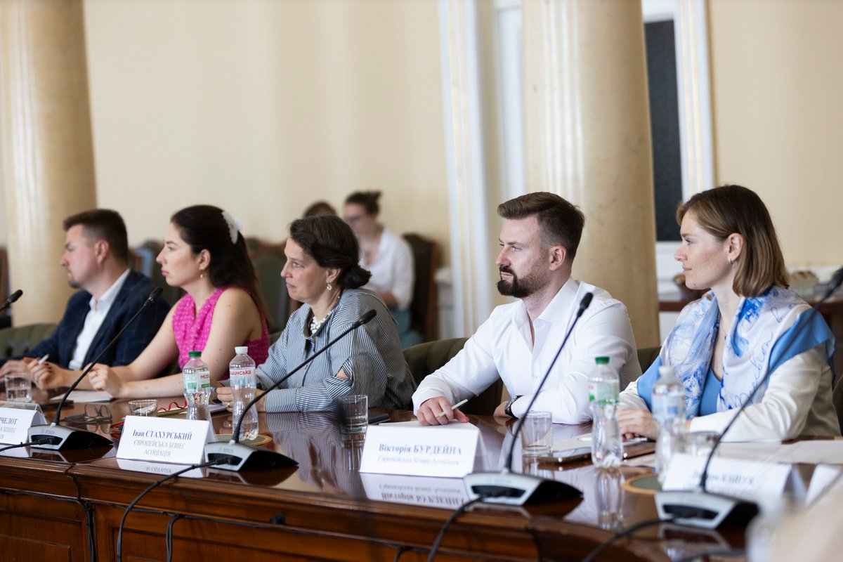 The European Business Association - EBA (@eba_ukraine) on Twitter photo 📊 Dialogue with <a href="/NBUkraine/">National Bank of Ukraine 🇺🇦</a> is a key prerequisite for stable business operations. The Board and Committee leadership of <a href="/EBA_Ukraine/">The European Business Association - EBA</a> met with Andriy Pyshnyy, Yurii Heletii, and the NBU team. We discussed the macroeconomic outlook, FX liberalization, and other pressing issues. 📊 Dialogue with <a href="/NBUkraine/">National Bank of Ukraine 🇺🇦</a> is a key prerequisite for stable business operations. The Board and Committee leadership of <a href="/EBA_Ukraine/">The European Business Association - EBA</a> met with Andriy Pyshnyy, Yurii Heletii, and the NBU team. We discussed the macroeconomic outlook, FX liberalization, and other pressing issues.