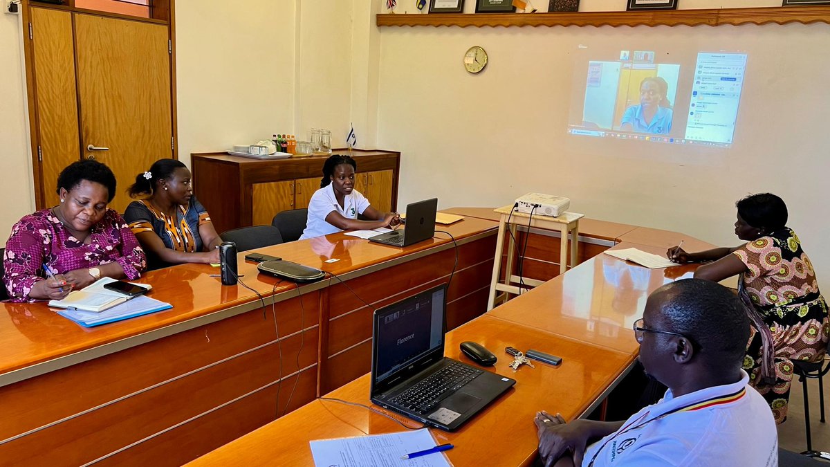 HospiceAfricaUg's tweet photo. @Presidency_SL @mohgovgh @nighealthwatch @MinofHealthUG @palliativeire @PCAUganda @APCAssociation @eddie_mwebesa @HPNAinfo @Nakyanja_ @KagutaMuseveni Ms Diana, the course coordinator, noted that out of 50 applications, 43 participants were enrolled, and 42 successfully completed. She thanked the team and the participants for their commitment.
Congratulations to the graduates of the 5th online Anglophone Initiators course🎊🎉🎊 https://t.co/ruHb84MjQ7