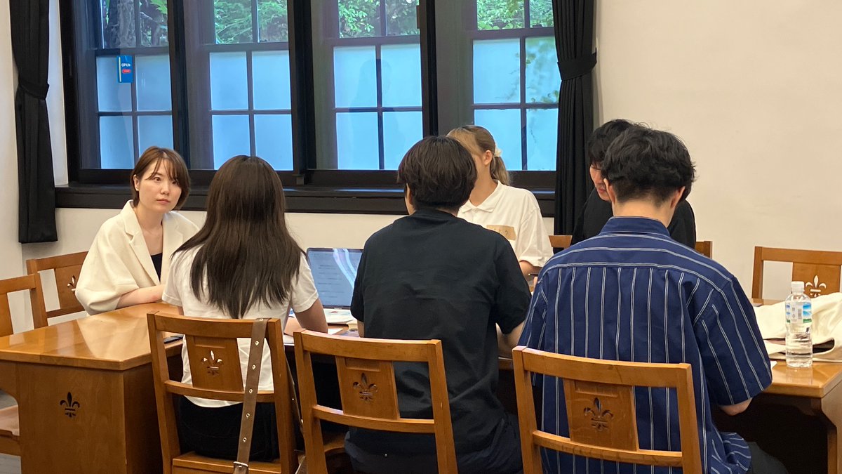 infoictj's tweet image. 情報労連は、学生に「働くこと」のリアルを知ってもらうために、若手社会人と意見を交わす「明日知恵塾」を開催しています。今回は立教大学、首藤先生のゼミを伺い”副業・兼業の実態”や"管理職・キャリア形成"等をテーマに質疑応答を交わし、「働くこと」に関するリアルを感じてもらいました。