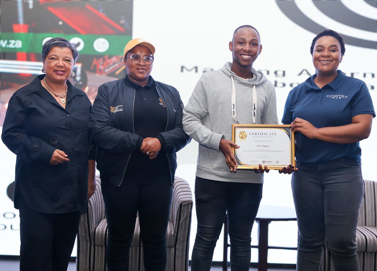 Gallery 📸 | The "Mapping Alternative Pathways into the Labour Market” symposium focused on leveraging TVET colleges as drivers of economic opportunity and inclusive development.

▶️: ecsecc.org/event/mapping-…