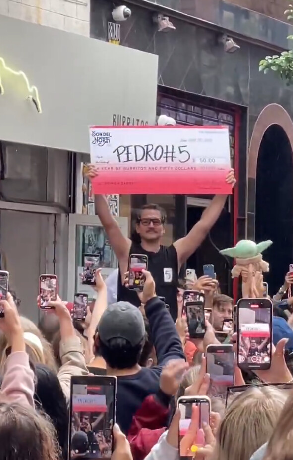 The top Pedro Pascal double crowned in New York 👑