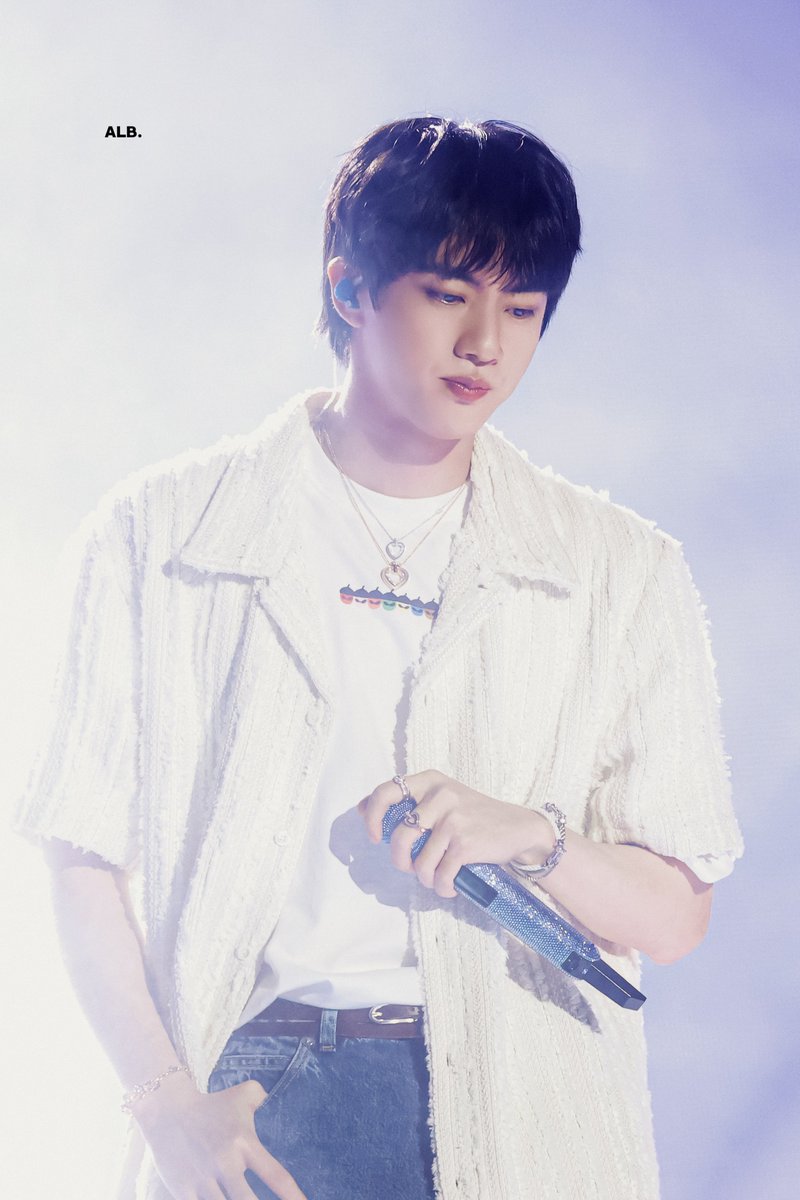 250613  HOPE ON THE STAGE 

👍

#방탄소년단진 #김석진 #석진 #진  #BTSJIN #JIN  
#Dont_Say_You_Love_Me #Jin_Echo <a href="/BTS_twt/">방탄소년단</a>