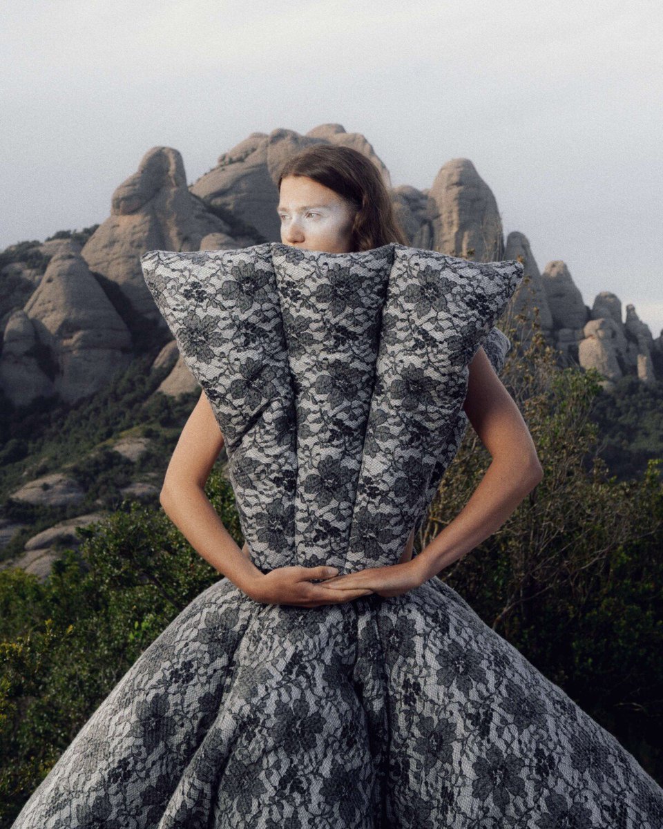 Dana Fracalossi and Stephen Kei for VEIN MAGAZINE vein.es/blink/