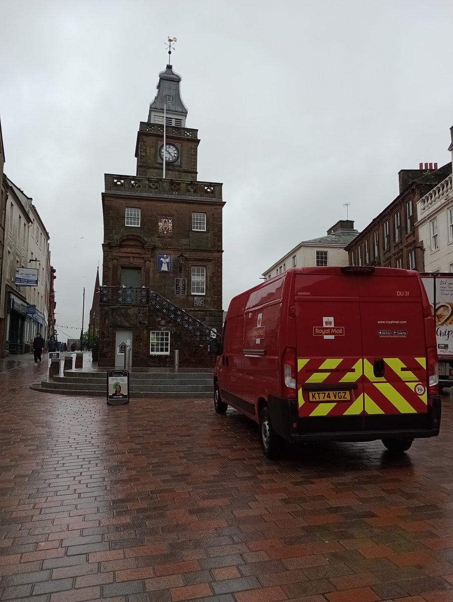 WeePostalMuseum's tweet image. Delivering to Dumfries High Street.
#MailVanMonday
#PostvanMonday