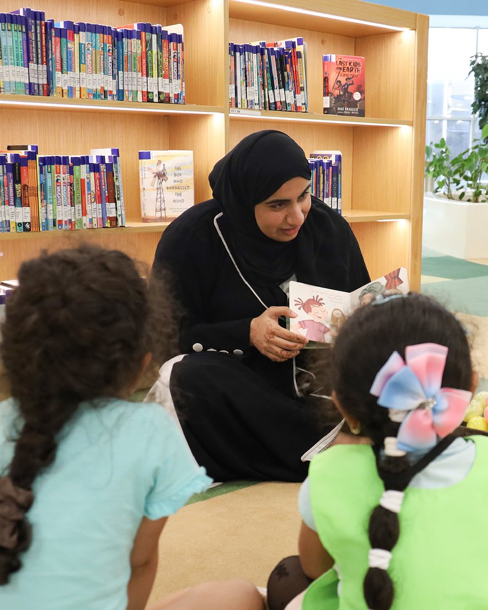 AbuDhabiALC's tweet image. Snapshots from the &quot;Child Reads&quot; event, launched by the #ALC in collaboration with the College of Education at United Arab Emirates University. Held at the Abu Dhabi Children’s Library at the Cultural Foundation, the event is part of an ongoing community campaign to promote…