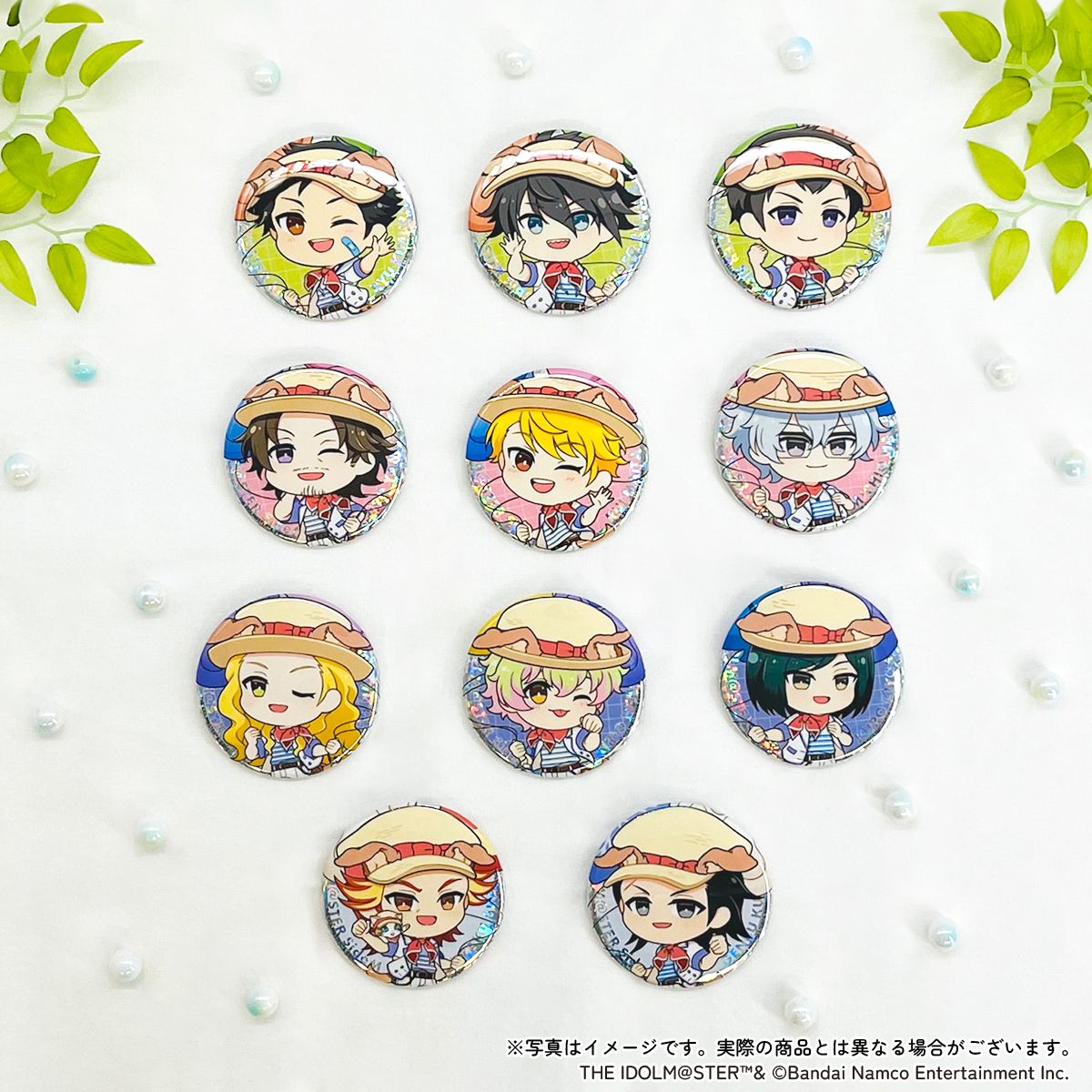 anicloset's tweet image. 【アイドルマスター #SideM Summer Doggie】
パーソナルカラーの間から覗くのはキラキラのホログラム👀ポップアップストアオリジナルのデフォルメイラスト缶バッジをぜひお手元にお迎えしてくださいね🐾
本日開催のライブ会場物販でもお買い求めいただけます🙌…