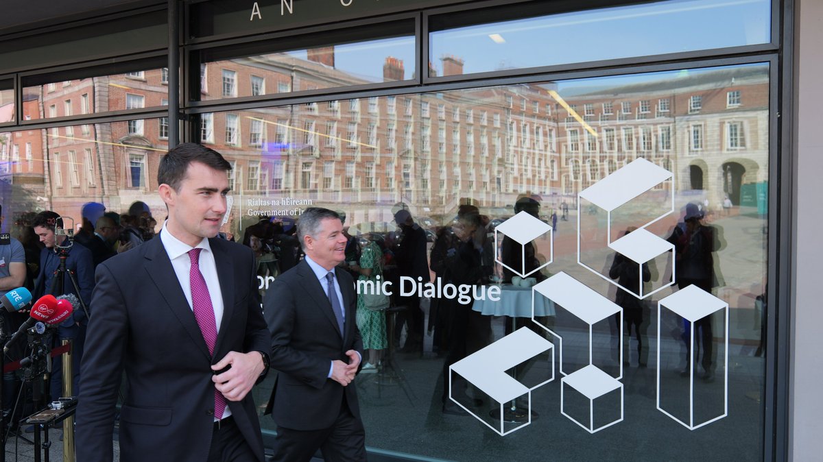 Department of Finance (@irldeptfinance) on Twitter photo Minister for Finance <a href="/Paschald/">Paschal Donohoe</a> and Minister for Public Expenditure, Infrastructure, Public Service Reform and Digitalisation <a href="/jackfchambers/">Jack Chambers TD</a> at <a href="/dublincastleOPW/">Dublin Castle</a> for the National Economic Dialogue
#NED25 Minister for Finance <a href="/Paschald/">Paschal Donohoe</a> and Minister for Public Expenditure, Infrastructure, Public Service Reform and Digitalisation <a href="/jackfchambers/">Jack Chambers TD</a> at <a href="/dublincastleOPW/">Dublin Castle</a> for the National Economic Dialogue
#NED25