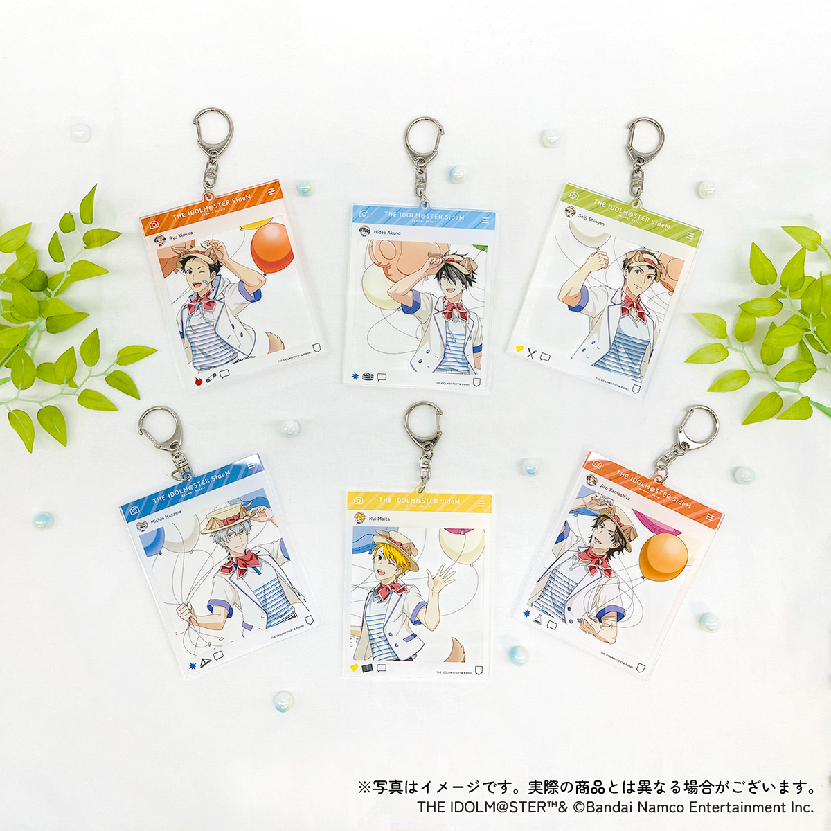 anicloset's tweet image. 【アイドルマスター #SideM Summer Doggie】
本日はSNS風アクリルキーホルダーのご紹介🎈いろんな場所で思い出を残せるよう、背景をクリアにしたキーホルダー。アイドルと一緒にお出かけして、夏の思い出をたくさん作りましょう♪
ポップアップストア詳細anicloset.com/lp_pop_up_side…
