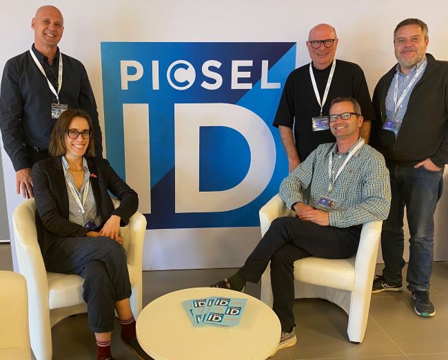 🚨 Big news from #CEPIC2025!

We’re teaming up with <a href="/picsel_org/">PI©SEL</a> to bring automated image indexing to #CaptureDAM.

Push your assets directly to PICSEL-id and protect your rights 🔒

Collaboration > Competition 🙌

#CaptureDAM #Capture #MetadataMatters #ImageIndexing #CAI