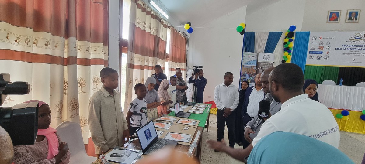 zaina Abdalla mzee (@mzee_zaina5071) on Twitter photo Maadhimisho ya Siku ya Mtoto wa Afrika Duniani. Kwa upande wa Zanzibar Kauli mbiu,
" Mipango na bajeti inayozingatia Ustawi wa watoto, Maendeleo kutoka 2010" #ZuiaUkatiliZanzibar <a href="/TAMWA_Zanzibar/">TAMWA Zanzibar</a> <a href="/NajjatOmar/">Odo</a> <a href="/MarekaMalili/">Lubasha Jr</a> Maadhimisho ya Siku ya Mtoto wa Afrika Duniani. Kwa upande wa Zanzibar Kauli mbiu,
" Mipango na bajeti inayozingatia Ustawi wa watoto, Maendeleo kutoka 2010" #ZuiaUkatiliZanzibar <a href="/TAMWA_Zanzibar/">TAMWA Zanzibar</a> <a href="/NajjatOmar/">Odo</a> <a href="/MarekaMalili/">Lubasha Jr</a>
