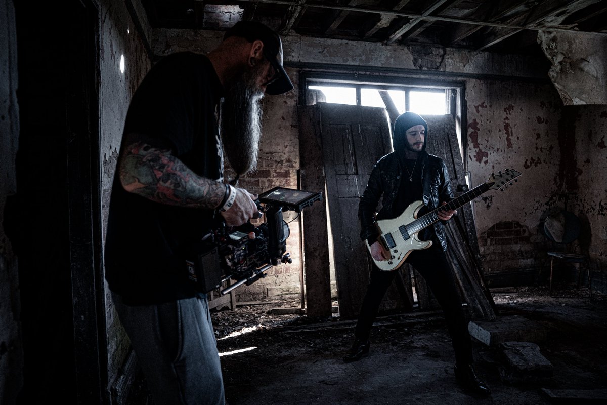 WeAreDefects's tweet image. Heresy. Out on Wednesday. June 18. 
Can't wait for you all to hear this one! Pre-save link in bio