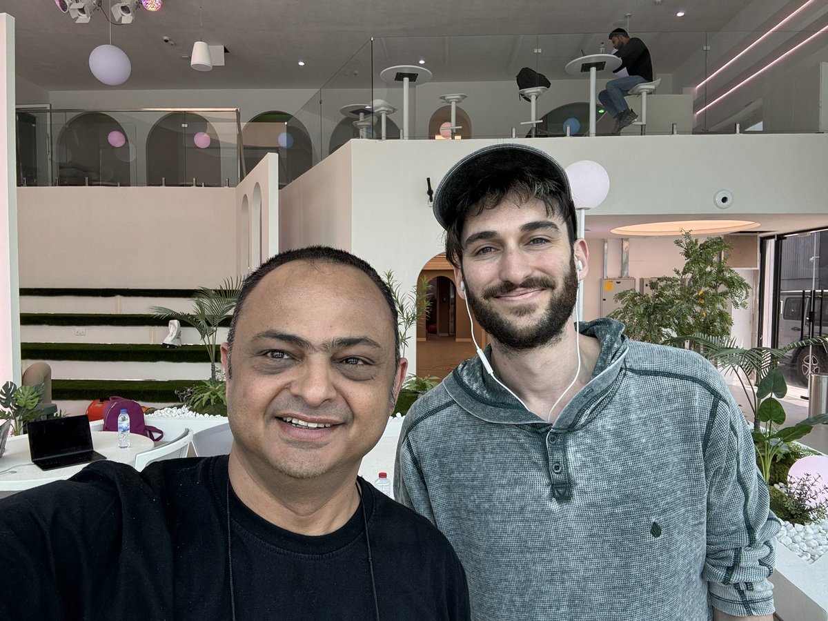 chainyoda (@chainyoda) on Twitter photo Our man <a href="/kylegordonart/">Kyle Gordon</a> put two night outs to finish the beautiful <a href="/Hadronfc/">Hadron Founders Club</a> campus... absolutely S tier dude Our man <a href="/kylegordonart/">Kyle Gordon</a> put two night outs to finish the beautiful <a href="/Hadronfc/">Hadron Founders Club</a> campus... absolutely S tier dude