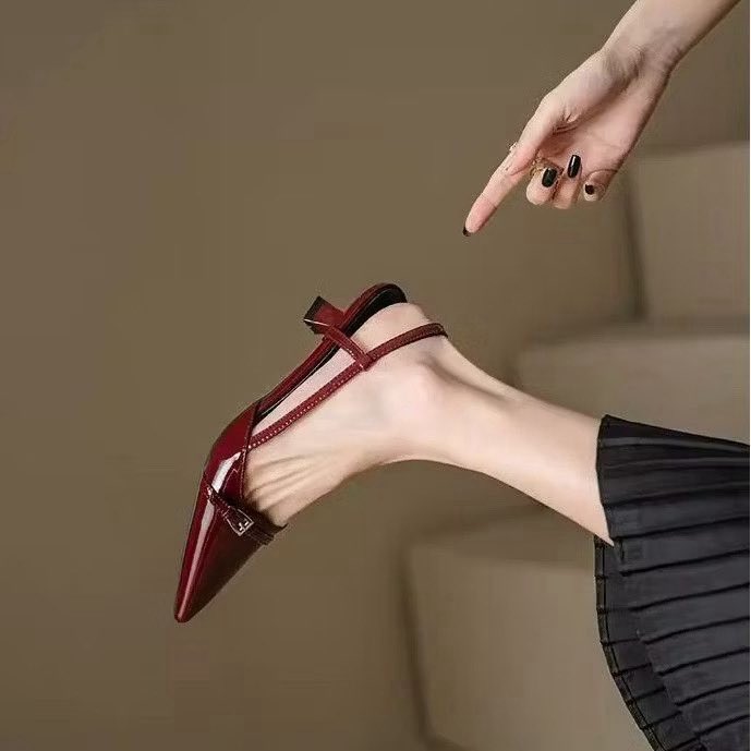 sundaesoon_'s tweet photo. ส่งต่อ 

รองเท้าส้นสูง หัวแหลม สีแดงไวน์ size 39-40
🛍️ 120 บาท รวมส่ง

#ส่งต่อรองเท้า #ส่งต่อเสื้อมือสอง  #รองเท้ามือสอง #เสื้อผ้ามือสองราคาถูก  #ส่งต่อเสื้อผ้ามือ2 #เสื้อผ้าสาวอวบ #โล๊ะตู้เสื้อผ้า #โล๊ะตู้ https://t.co/gRoqYLD9FX