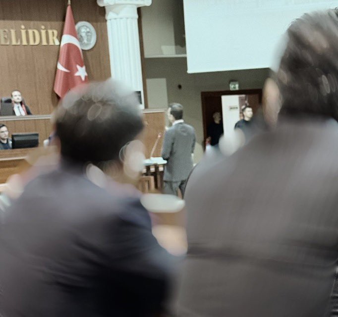 ferda (@sonceneviz) on Twitter photo Ekrem İmamoğlu:
İstanbul'u kazanan, Türkiye'yi kazanır diyen zihniyete karşı üç kez seçimi kazandığım için buradayım ve tutsağım. Onun için zindandayım.
Ahdım olsun seni cumhurbaşkanı yapacağız <a href="/CBAdayOfisi/">Cumhurbaşkanlığı Aday Ofisi</a>
#İmamoğluHeryerde Ekrem İmamoğlu:
İstanbul'u kazanan, Türkiye'yi kazanır diyen zihniyete karşı üç kez seçimi kazandığım için buradayım ve tutsağım. Onun için zindandayım.
Ahdım olsun seni cumhurbaşkanı yapacağız <a href="/CBAdayOfisi/">Cumhurbaşkanlığı Aday Ofisi</a>
#İmamoğluHeryerde