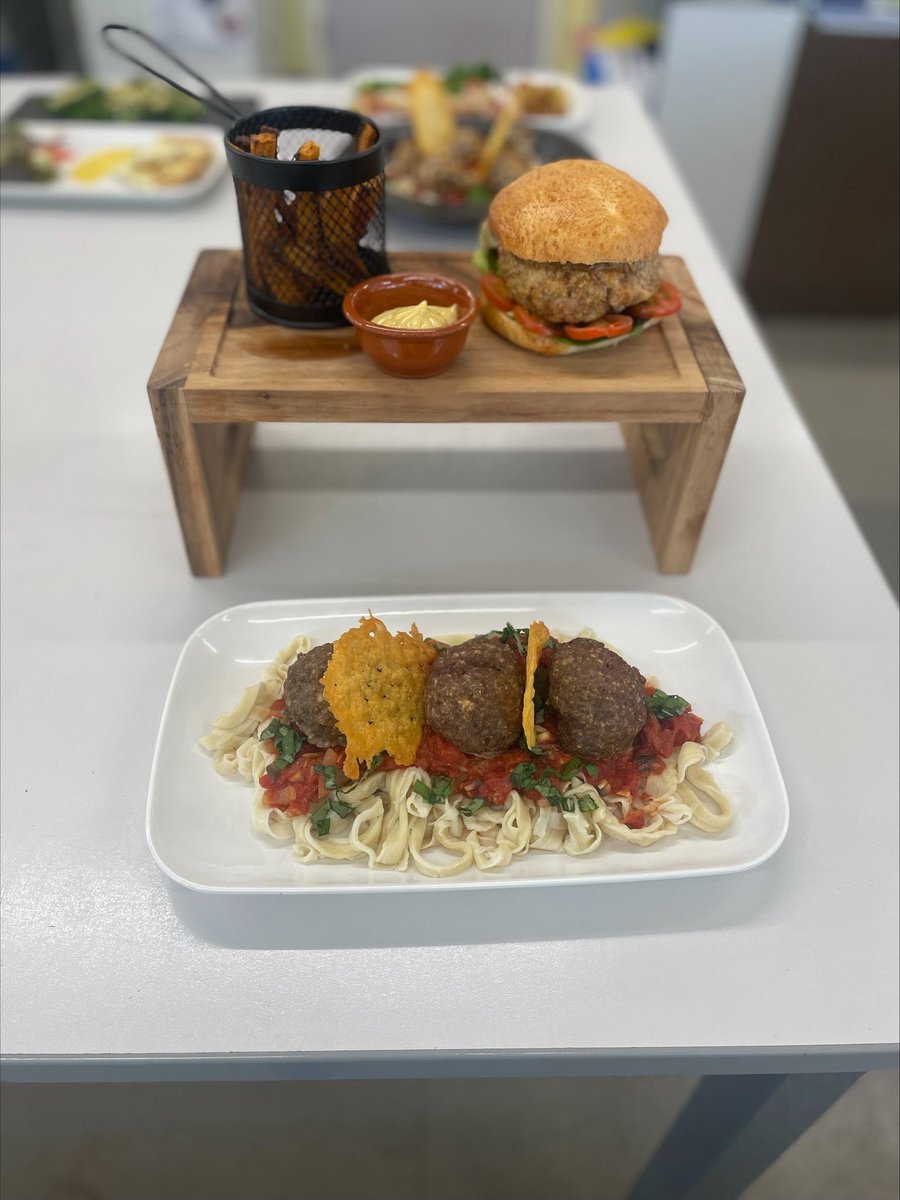 Our Y10 students have smashed their first practical skills exam! In just 2.5 hours, they tackled two complex dishes – from deboning chicken and filleting fish to mastering doughs, pastries, and a range of sauces made from scratch. Incredible skill, focus, and flair shown!
