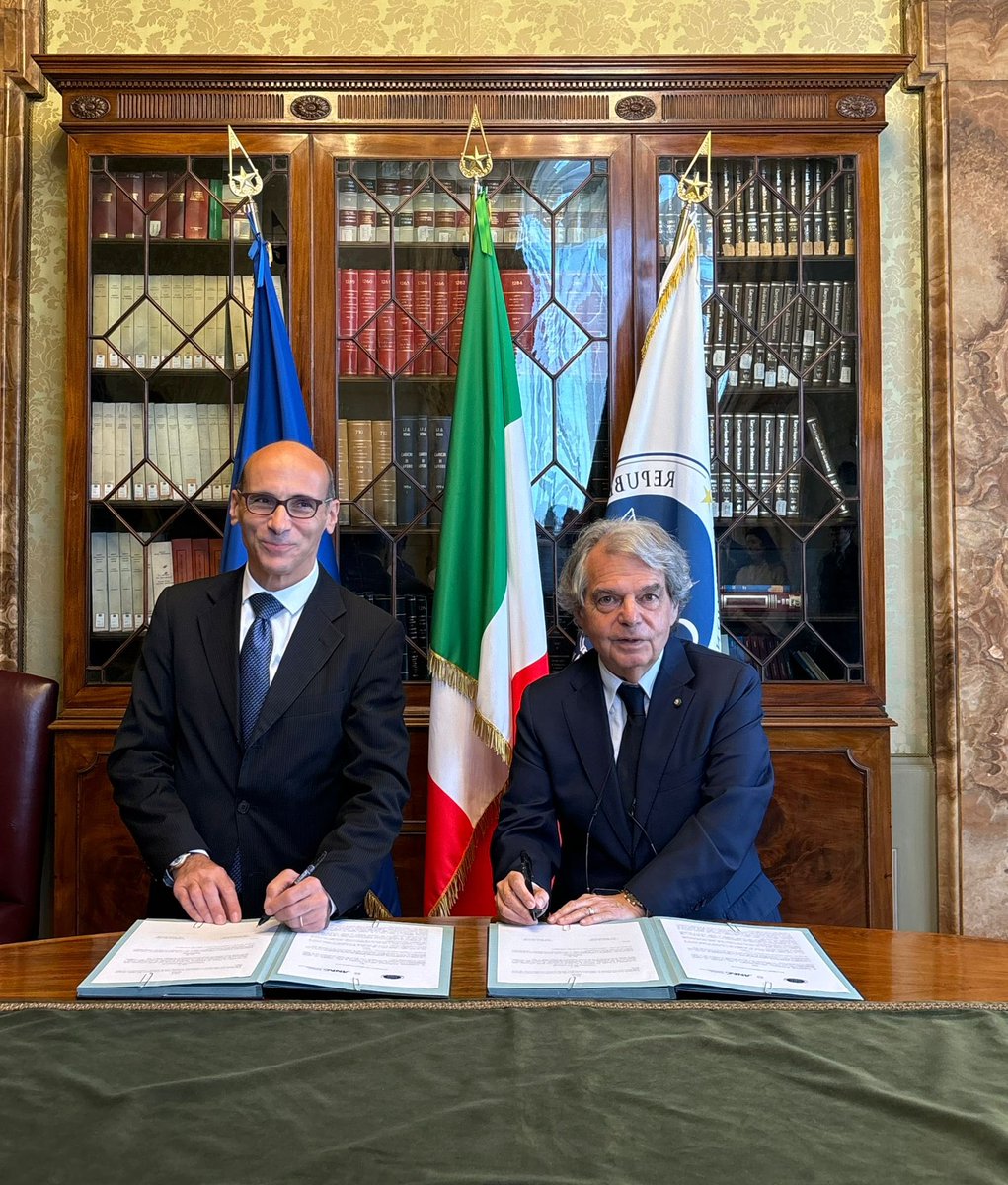 CNEL e ANAC hanno sottoscritto un accordo che prevede la valorizzazione dell’Archivio nazionale dei contratti, istituito presso il CNEL, a supporto di stazioni appaltanti e operatori economici secondo quanto previsto dal Codice dei contratti pubblici.

cnel.it/Comunicazione-…