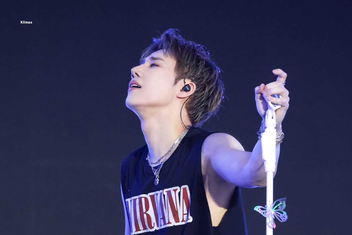 250615 뷰티풀민트라이프

밝은 보라 빛깔 속의 오로라🌌

#성규 #김성규
#sungkyu #kimsungkyu