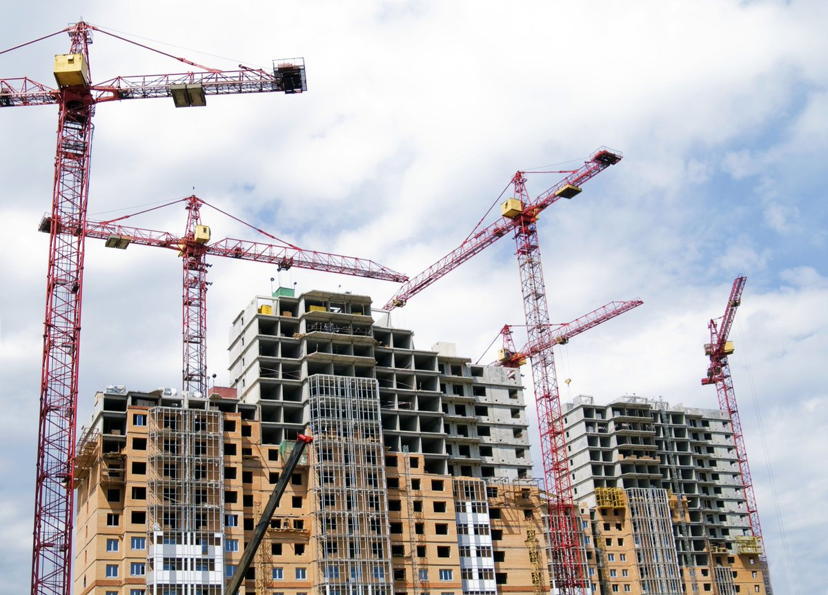 czstatistika's tweet photo. Téma byty 2024🏠
🏗️Dokončeno 30 274 nových bytů (⬇️meziroční propad o 20,5 %).
📍Nejvíce dokončených bytů v Praze a ve Středočeském kraji.
Další údaje ve vlákně 👇nebo zde: https://t.co/v648h5MCfn
#ČSÚ #tiskovazprava #byty #stavebnictvi https://t.co/EZZ8qV1aSZ