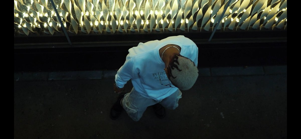 0R6R2R5's tweet photo. Salvador🌕🐺 https://t.co/4htKldxLkt