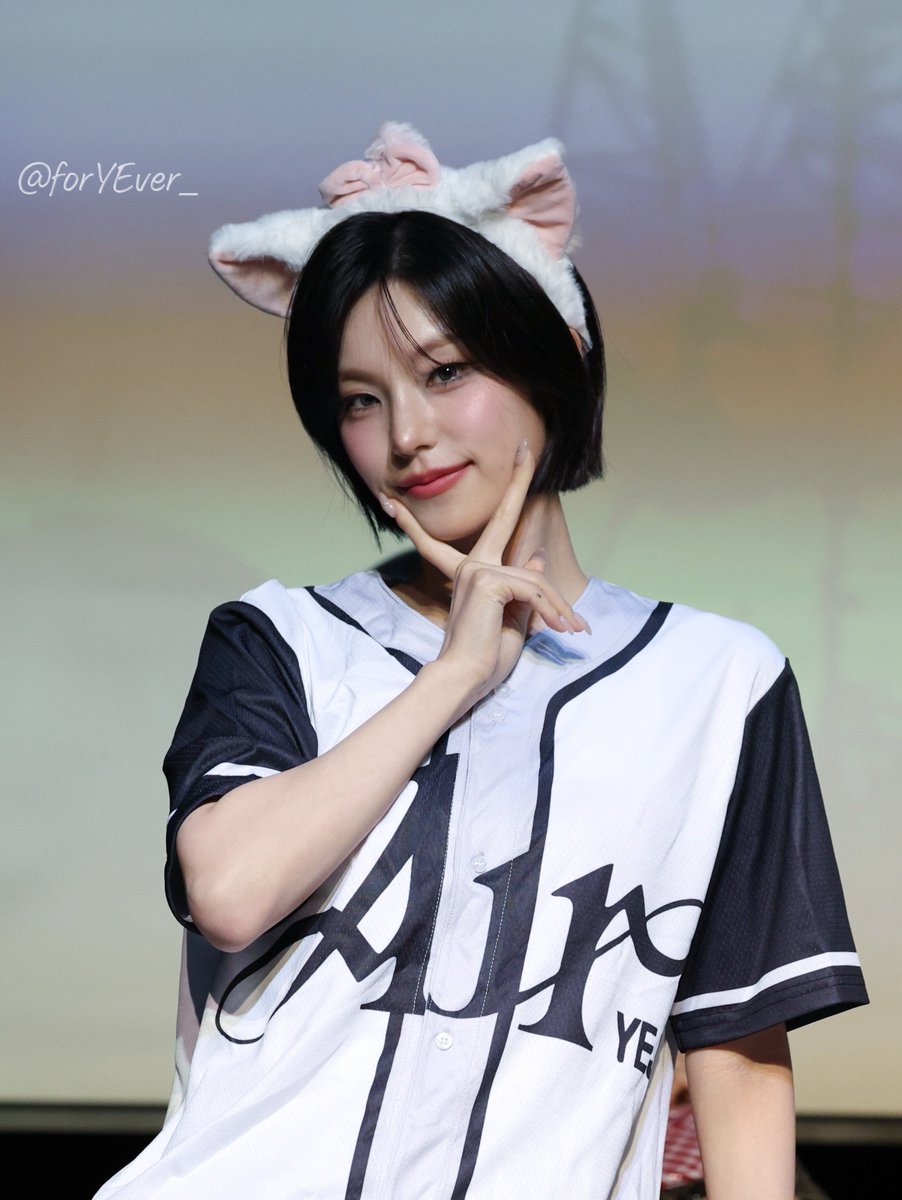forYEver_'s tweet photo. 𝟮𝟱𝟬𝟲𝟭𝟱

알러뷰..🫶

#있지 #ITZY #예지 #YEJI #옞덩봤덩 https://t.co/v1IOHu79Hh