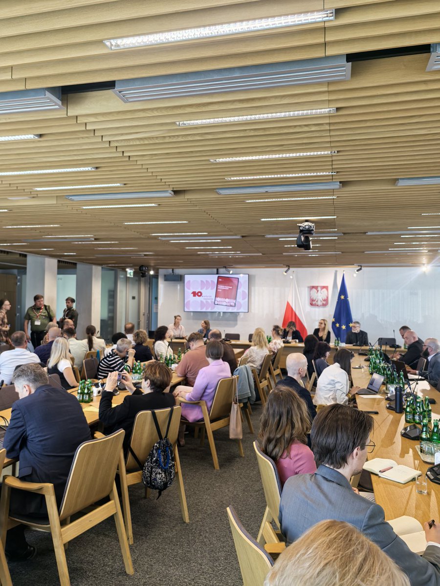 Feminoteka (@feminoteka) on Twitter photo Dziś w Sejmie konferencja „Budowanie potencjału organizacji pozarządowych i ich odporności społecznej”.
<a href="/ofop_eu/">OFOP 🇵🇱 🇪🇺</a> <a href="/ngopl/">ngo.pl</a> <a href="/niwcrso/">Narodowy Instytut Wolności</a> <a href="/MagdaBiejat/">Magda Biejat</a> Dziś w Sejmie konferencja „Budowanie potencjału organizacji pozarządowych i ich odporności społecznej”.
<a href="/ofop_eu/">OFOP 🇵🇱 🇪🇺</a> <a href="/ngopl/">ngo.pl</a> <a href="/niwcrso/">Narodowy Instytut Wolności</a> <a href="/MagdaBiejat/">Magda Biejat</a>