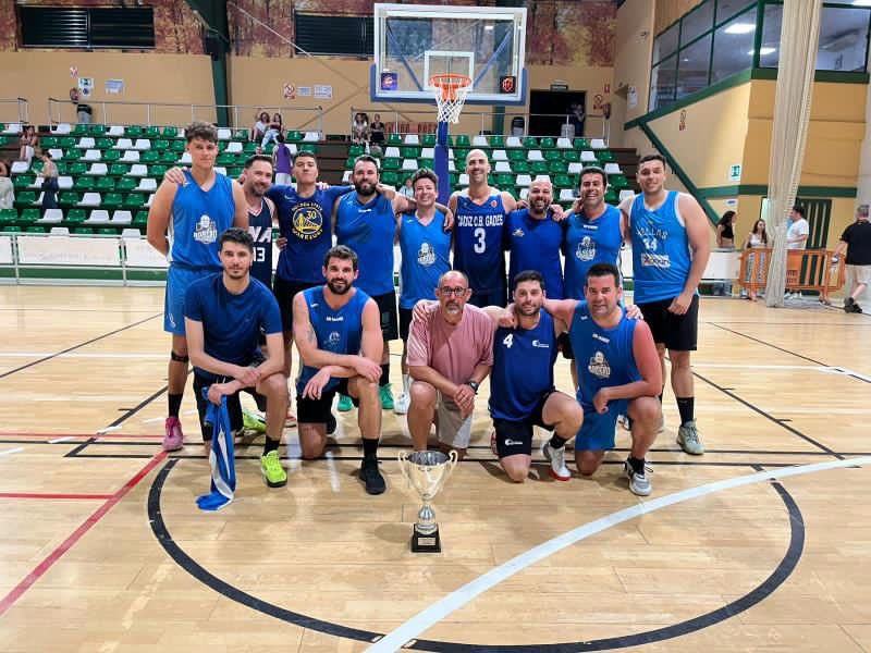 ADAAB del Sur. Campeón de la liga El Mira. CB. Senior