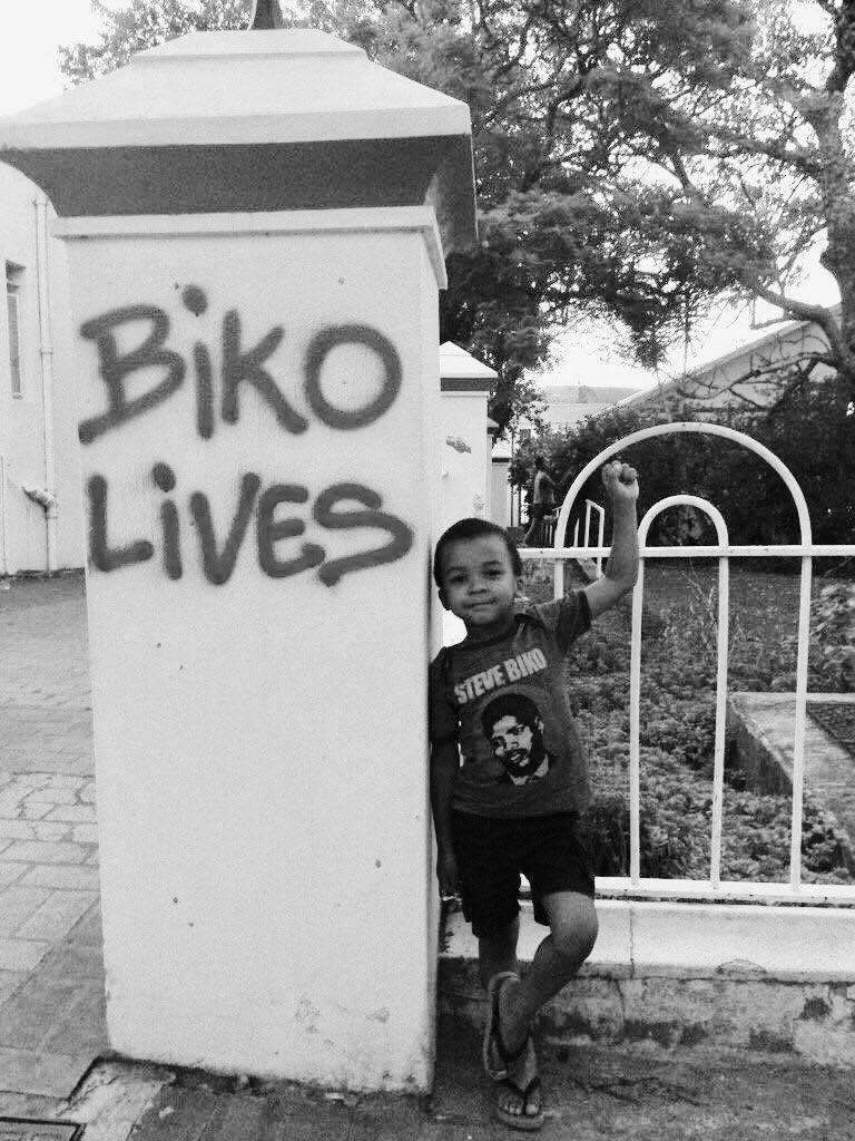 Bikomfident's tweet photo. Happy Youth Day ✊🏾 https://t.co/U40GDLRNAG