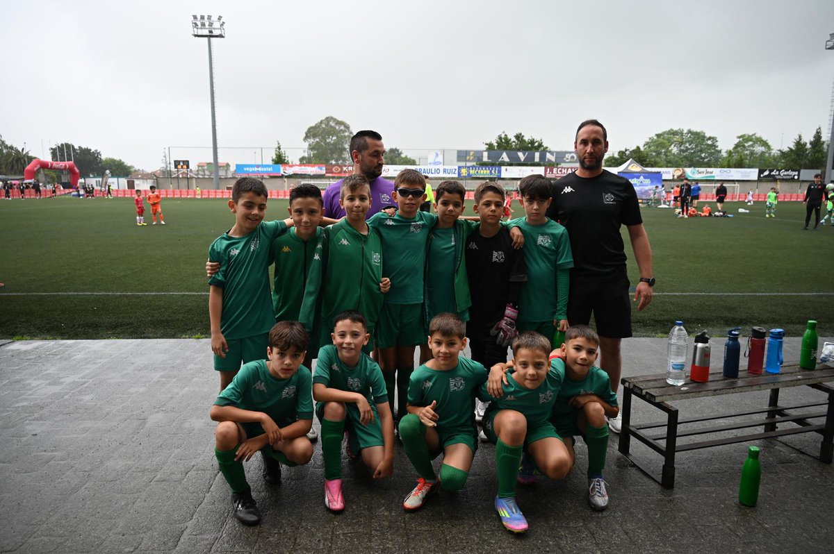 C.D. Victoria C.F. (@cdvictoriacf) on Twitter photo ๐ TORNEO SAN BERNABE 2025
Ultima semana del <a href="/TornSanBernabe/">๐ง๐ผ๐ฟ๐ป๐ฒ๐ผ ๐ฆ๐ฎ๐ป ๐๐ฒ๐ฟ๐ป๐ฎ๐ฏรฉ โฝ๏ธ๐</a> donde nuestro Benjamรญn A cayo en dieciseisavos de Fase Plata ante el DV7 Madrid por 1-2. ๐ TORNEO SAN BERNABE 2025
Ultima semana del <a href="/TornSanBernabe/">๐ง๐ผ๐ฟ๐ป๐ฒ๐ผ ๐ฆ๐ฎ๐ป ๐๐ฒ๐ฟ๐ป๐ฎ๐ฏรฉ โฝ๏ธ๐</a> donde nuestro Benjamรญn A cayo en dieciseisavos de Fase Plata ante el DV7 Madrid por 1-2.