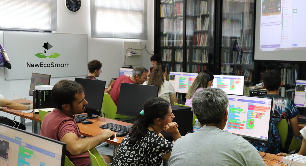 CETEM (@cetem_ct) on Twitter photo 🚜🌱 CETEM e <a href="/InwireTech/">Inwire</a> capacitan a <a href="/ampy_yecla/">AMPY</a>  en agricultura inteligente con el proyecto #AGRIoT, ganador de #NewEcoSmart 🇪🇺
Los alumnos aprenden a aplicar #IoT en su huerto ecológico y mejorar así el rendimiento y la sostenibilidad 🌍
cetem.es/actualidad-cet… 🚜🌱 CETEM e <a href="/InwireTech/">Inwire</a> capacitan a <a href="/ampy_yecla/">AMPY</a>  en agricultura inteligente con el proyecto #AGRIoT, ganador de #NewEcoSmart 🇪🇺
Los alumnos aprenden a aplicar #IoT en su huerto ecológico y mejorar así el rendimiento y la sostenibilidad 🌍
cetem.es/actualidad-cet…