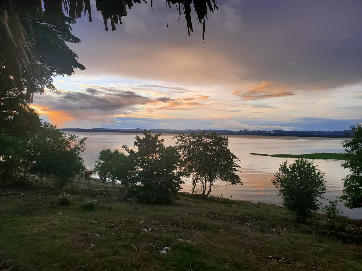 Sunset Darien Jungle, Panama
Lake Bayano
