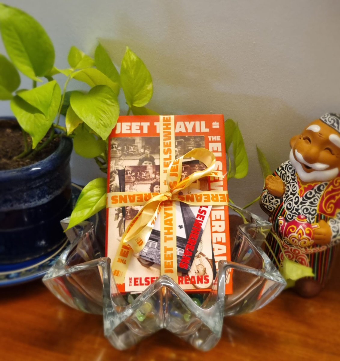 JBhattacharji's tweet image. . #bookalert #JeetThayil’s “#TheElsewhereans: A #DocumentaryNovel” | Jaya&apos;s blog jayabhattacharjirose.com/jeet-thayils-t… 

@HarperCollinsIN