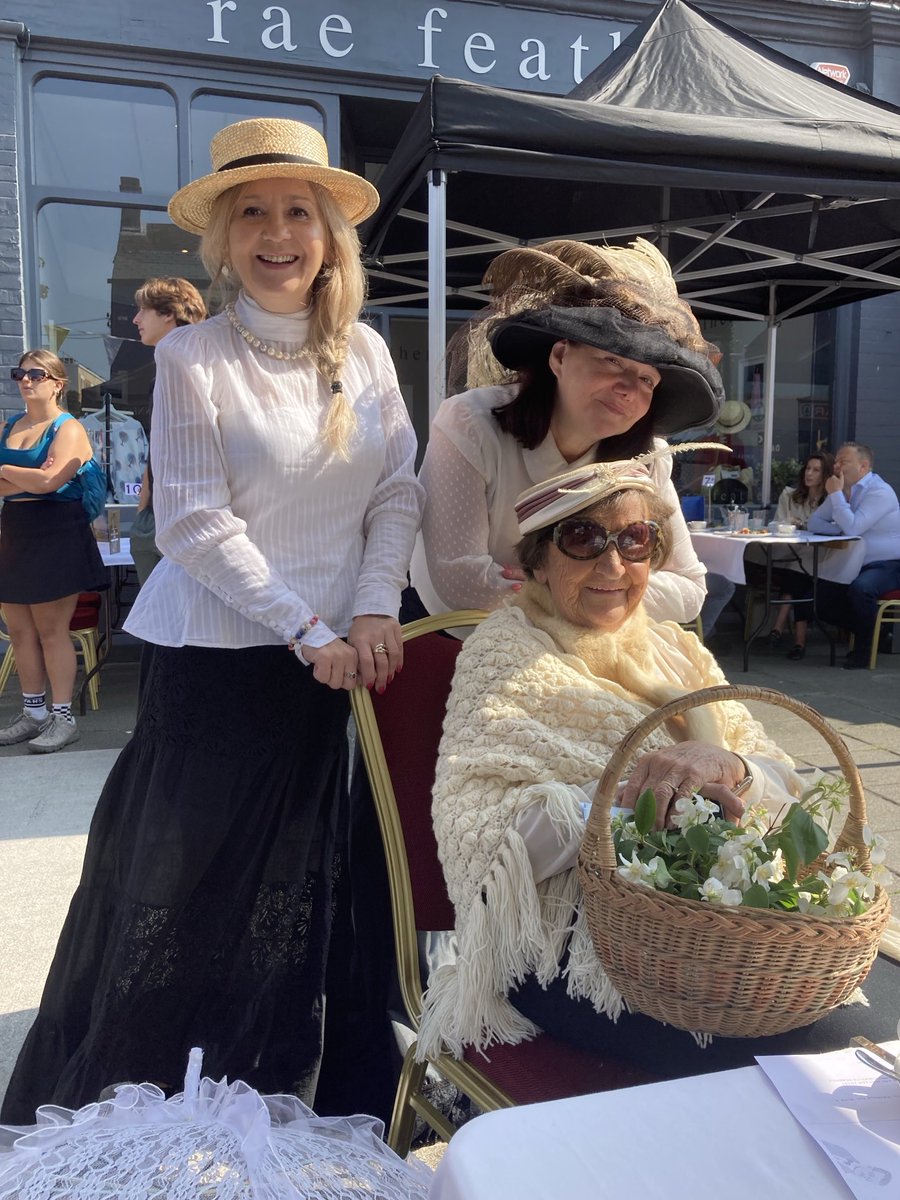 sochanska's tweet image. Today, we celebrate Bloomsday, a tribute to James Joyce and his masterpiece Ulysses. All acrossDublin, fans of literature retrace the steps of Leopold Bloom, don straw hats, read aloud from the novel, and toast to one of the most iconic days in literary history — June 16th, 1904.