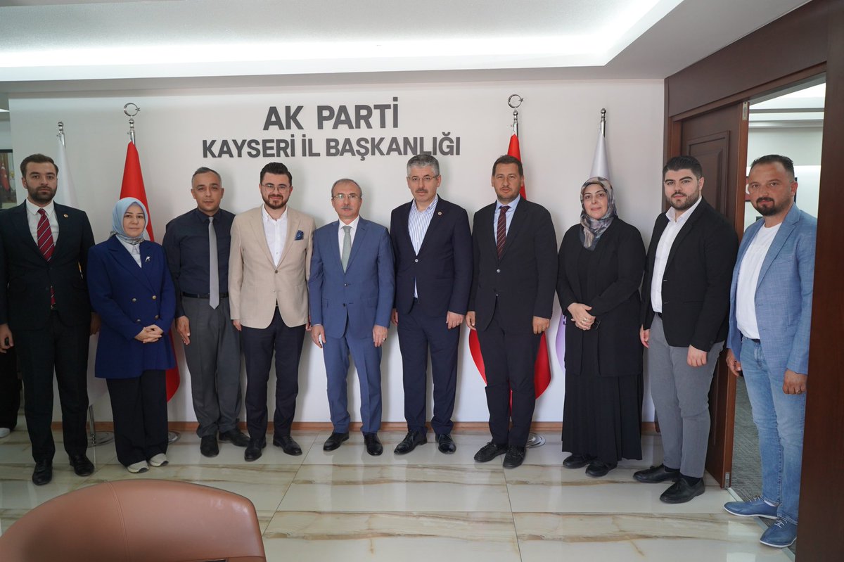 Genel Merkez Siyasi ve Hukuki İşler Başkan Yardımcımız ve Samsun Milletvekilimiz Orhan Kırcalı İl Başkanımız Hüseyin Okandan’ı ziyaret etti.

Nazik ziyaretleri için teşekkür ediyor, çalışmalarında kolaylıklar diliyoruz.