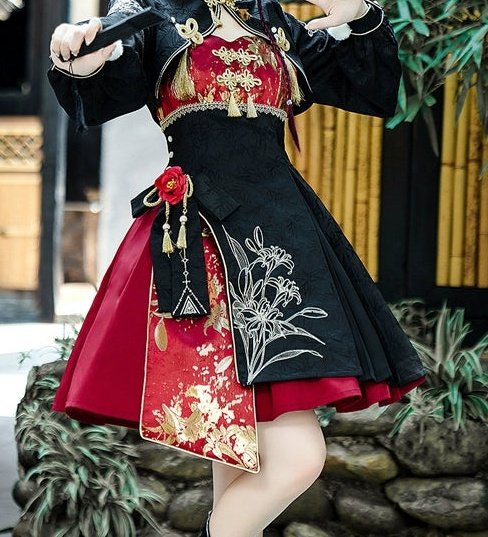 Avalon26801248's tweet image. #พีทหมวย #ออลหมวย 🔞

"ครับแม่ จะให้น้องตี๋มาพักที่คอนโดผมเหรอ อ่อ ได้ครับ ครับๆเดี๋ยวผมจัดการให้ สวัสดีครับ"
พีทวางสายจากผู้เป็นแม่ก่อนจะทำหน้าเหม็นเบื่อ 
"ทำหน้าเซ็งๆ เป็นไรครับพี่"เค้กถามรุ่นพี่
"น้องที่รู้จักจะมาพักด้วยแม่เลยให้ไปรับ"
"ผู้หญิงผู้ชาย"ราฟรีบถามต่อ
"ผู้ชาย"