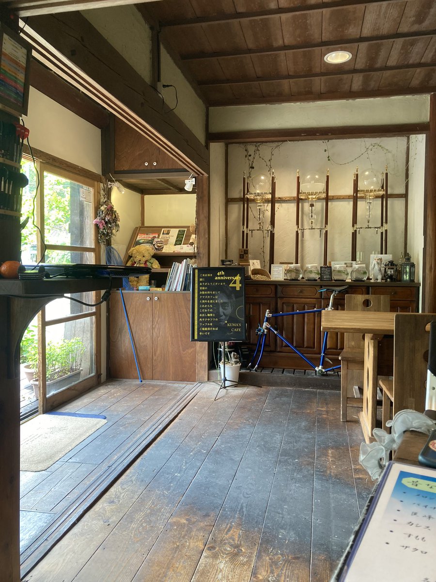 hirobaske616's tweet image. ときがわ町にあるKuma&apos;s Cafe。
車好きの店主さんがやっている古民家カフェ。