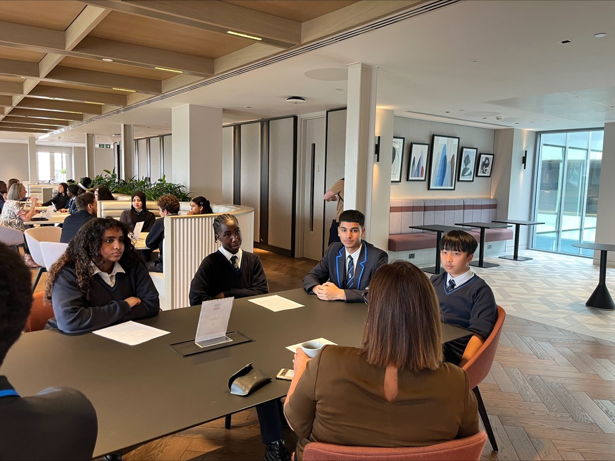 thelammasschool's tweet image. Engaging with industry professionals through insightful discussions, they explored diverse career pathways, gained first-hand knowledge of investment, and learnt about the skills and mindset required to thrive in the financial sector! #lammasway #widehorizons #proudtraditions