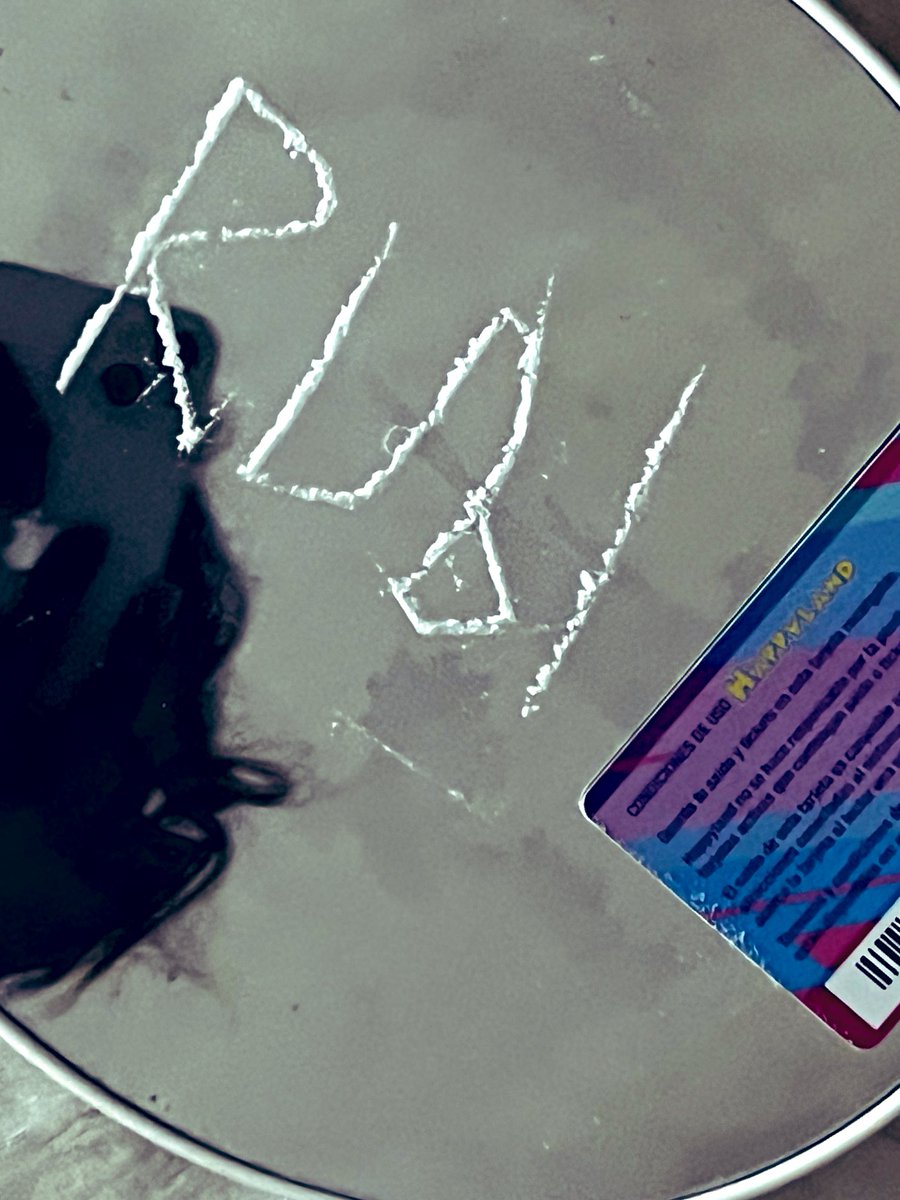 rurikro's tweet image. Hago namerevelation nada más x q lo escribieron con cri hajask #cristal #crikovid #valevergalavida