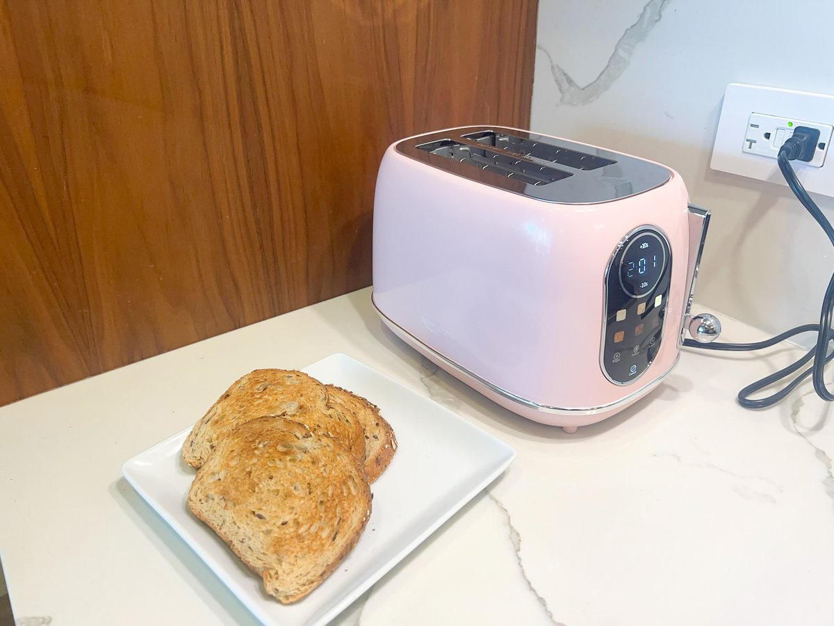BubblyMoments's tweet image. Upgrade your mornings with this sleek Touch Screen 2-Slice Toaster 🍞✨ Features wide slots, reheat &amp;amp; defrost, and a modern touch screen!

🛍️ Shop here: amzlink.to/az0HsRi4y1tQc

#SmartToaster #KitchenFinds #DigitalToaster #AmazonHome #BreakfastHack