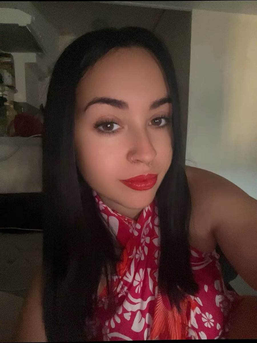 malikaheuclin's tweet photo. 🫦🍒 https://t.co/SVBhtP2DQL