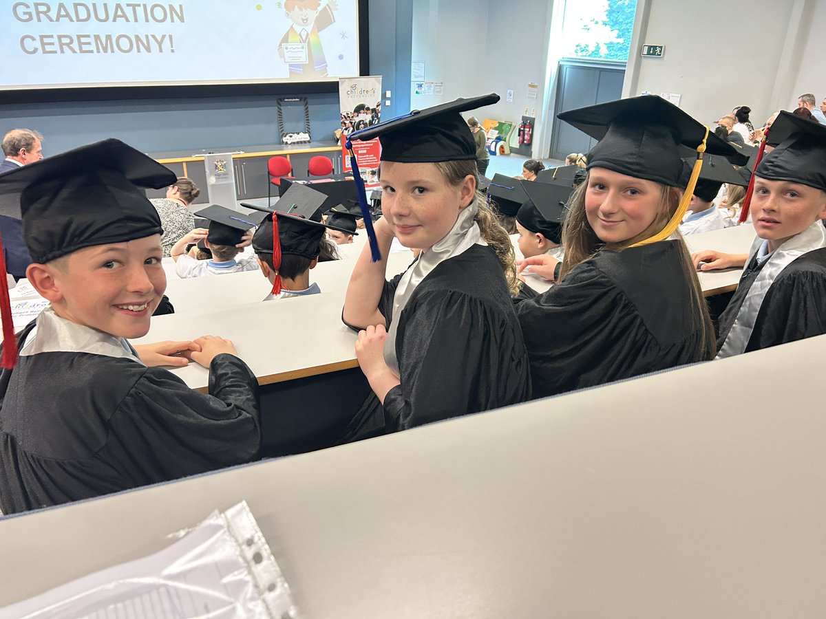 StBellarmine's tweet image. Year 2 and Year 6 have had a great morning at their Children’s University Graduation! @SeftonCU