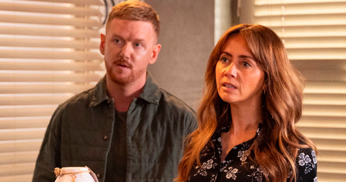Coronation Street Lou's real target confirmed in blackmail ...