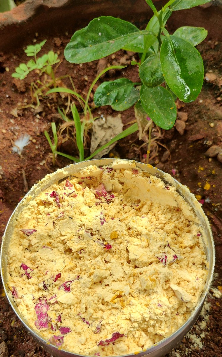 beautydiaries_'s tweet photo. DIY bath powder 🌹🫙🎀#diy #bathpowder #DIY #photograghy https://t.co/2CwiFqvCiJ