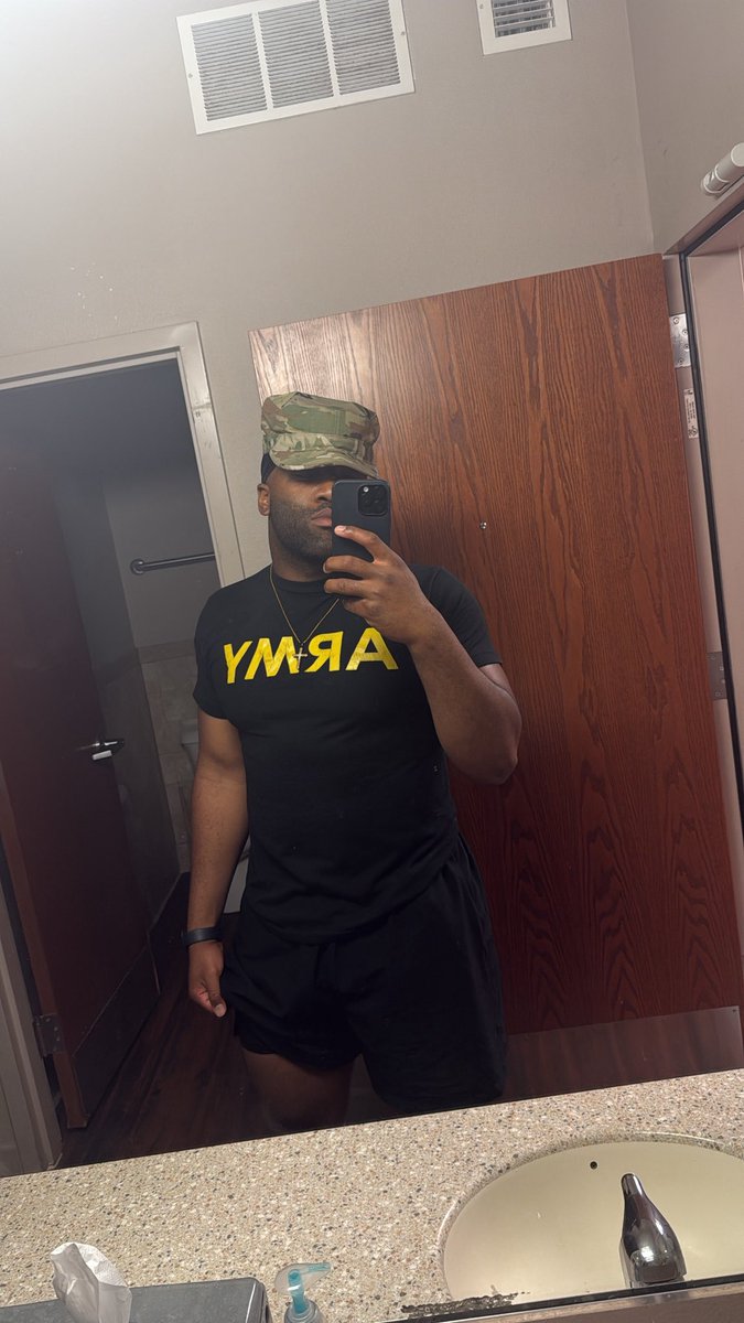 👑 King Forman tweet media