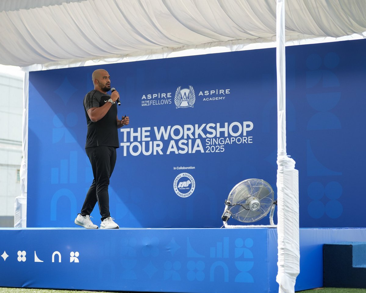 Our fellows from <a href="/juventusfcen/">JuventusFC 🇬🇧🇺🇸</a> and <a href="/FASingapore/">FAS</a> are giving theoretical sessions about “How to support staff and players” &amp; “Training lead: beyond physical data”.