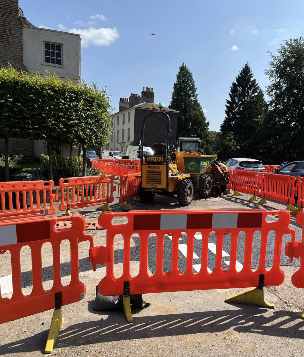 I’ve written to the Council asking for the contractor to be held to account for the poor traffic management at Woburn cross roads. 3:30pm today the temporary lights failed and there were no workmen around to fix them, or remotely fix.  Usual chaos and bad mannered driving ensued.