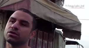 مثل صدها و هزاران نفر دیگه از مردم ایران، ماه‌ها و سال‌ها زیر شکنجه بود تا جلو دوربین‌های صدا و سیما، علیه خودش و خانواده‌ش به اجبار اعتراف دروغین کنه.
#نوید_افکاری