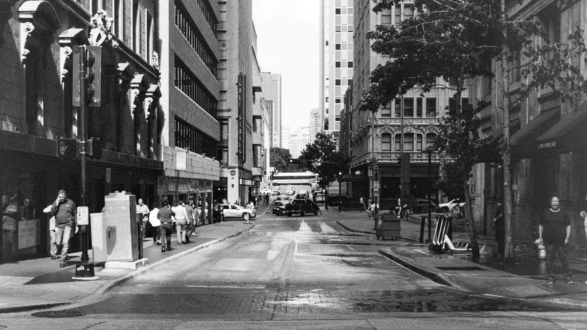 MrHolga's tweet photo. Somewhere in downtown Dallas, Texas with my Nikon FM2n camera and @ILFORDPhoto HP5+ film. Doing some #zonefocus #streetphotography during lunch.
#nikon #nikonfm2n #ilfordhp5 #filmphotography #notstreetphotography #blackandwhitephotography https://t.co/1dwpSxjQSf
