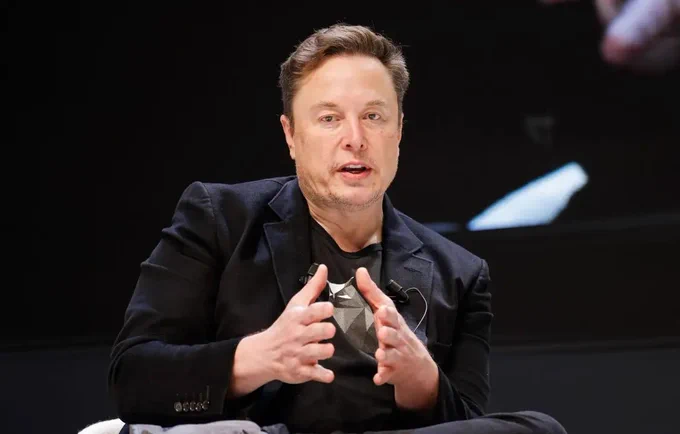🇺🇸 ELOM MUSK JUST SAID IF WE DON’T PAY OFF THE DEBT, “AMERICA GOES DE FACTO BANKRUPT” 👀 ONLY #BITCOIN CAN SAVE THE USA!!!