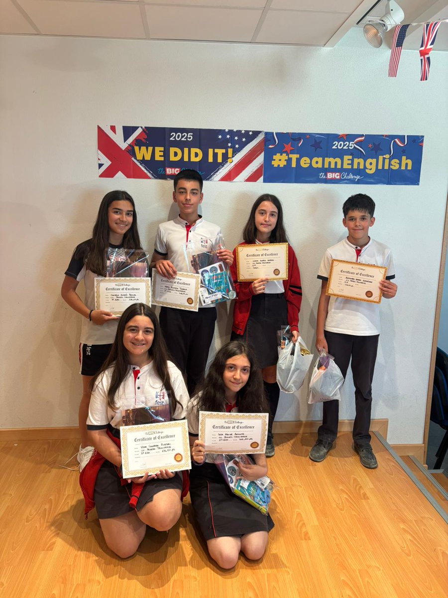 trinitariossala's tweet photo. Hoy nuestros alumnos de 6° de primaria, 1°, 2°, 3° y 4° ESO han recibido los premios del concurso “The big challenge” ¡Gracias a todos por participar y enhorabuena a los premiados! We did it! #TeamEnglish #thebigchallenge #somosfest #centrosfest #trinitariossalamanca https://t.co/gkCzCLgpVv